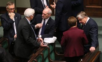 Program "500+ karabin"? Projekt powołania obrony terytorialnej wraca do komisji