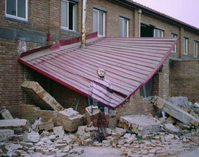 Liu Bolin - niewidzialny Chińczyk 5