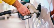 Tankujesz "pod korek"? Mechanicy mają o tej metodzie jasne zdanie