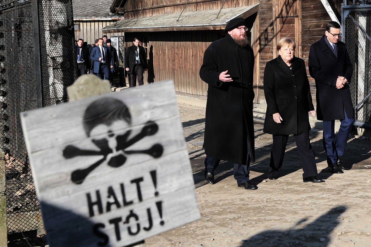 Angela Merkel i Mateusz Morawiecki w Auschwitz-Birkenau. Poruszające słowa