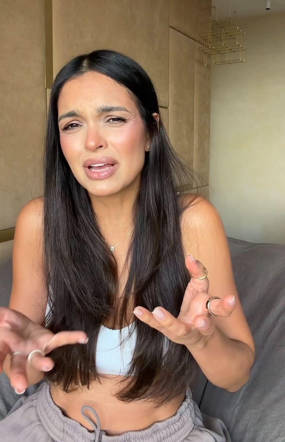 Klaudia El Dursi relacjonuje "perypetie cycuszkowe"