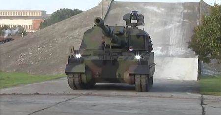T-155 Fırtına II. Turecka armatohaubica ma wiele wspólnego z Krabem
