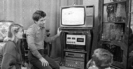 Oglądałeś telewizję w PRL-u? Bez tego nie ma szans na 12/12
