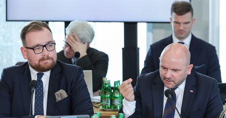 Potyczki słowne na komisji śledczej ds. Pegasusa. "Rama to jest od roweru"