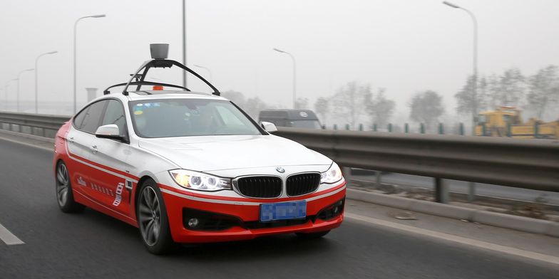 Autonomiczny samochód od Baidu ściga się z Google