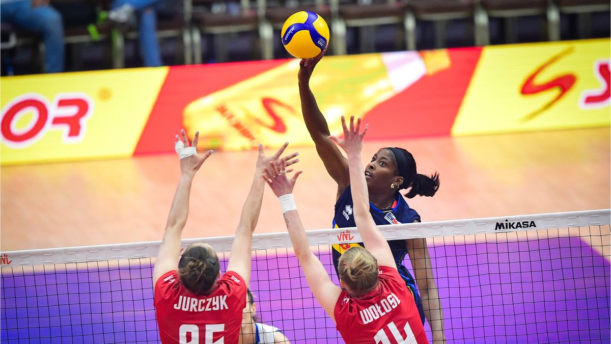 Zdjęcie okładkowe artykułu: Materiały prasowe / Volleyball World / Na zdjęciu: atakuje Miriam Sylla, mecz Włochy - Polska