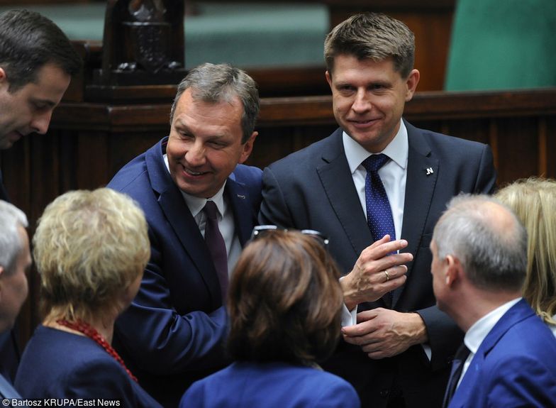 Politycy o decyzji ws. ratingu. PO krytykuje rząd, PiS atakuje opozycję