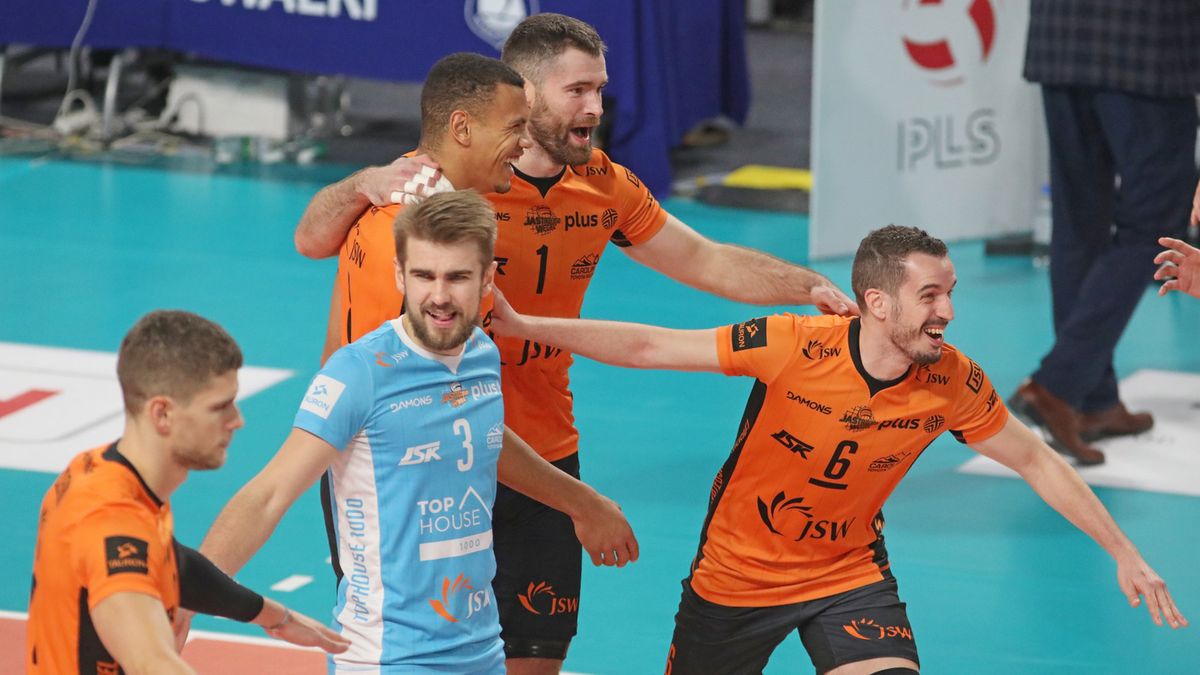 PAP / Artur Reszko / Na zdjęciu: siatkarze Jastrzębskiego Węgla