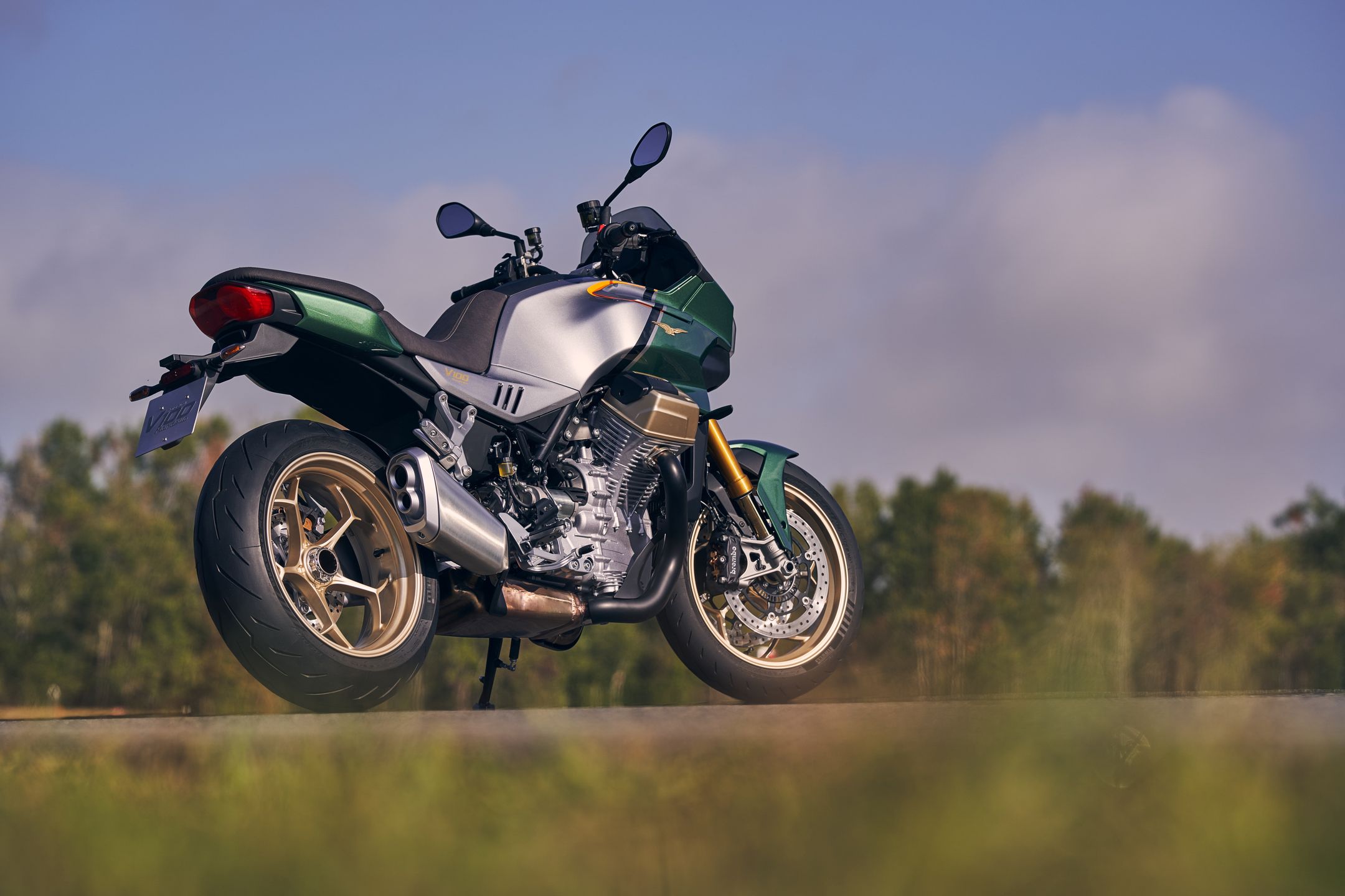 Moto Guzzi V100 Mandello