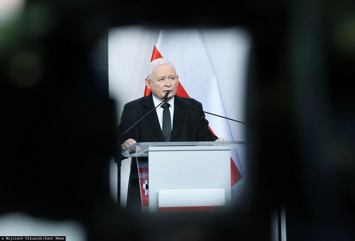 Jarosław Kaczyński podczas konferencji prasowej 