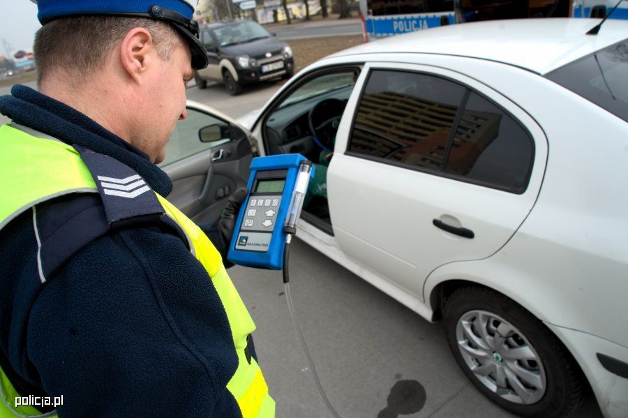 Emisja pyłów z klocków hamulcowych i opon. Elektryki nie zlikwidują zanieczyszczeń