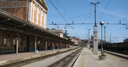 Turyści przerażeni dworcem. Relacja z podróży Adriatic Express