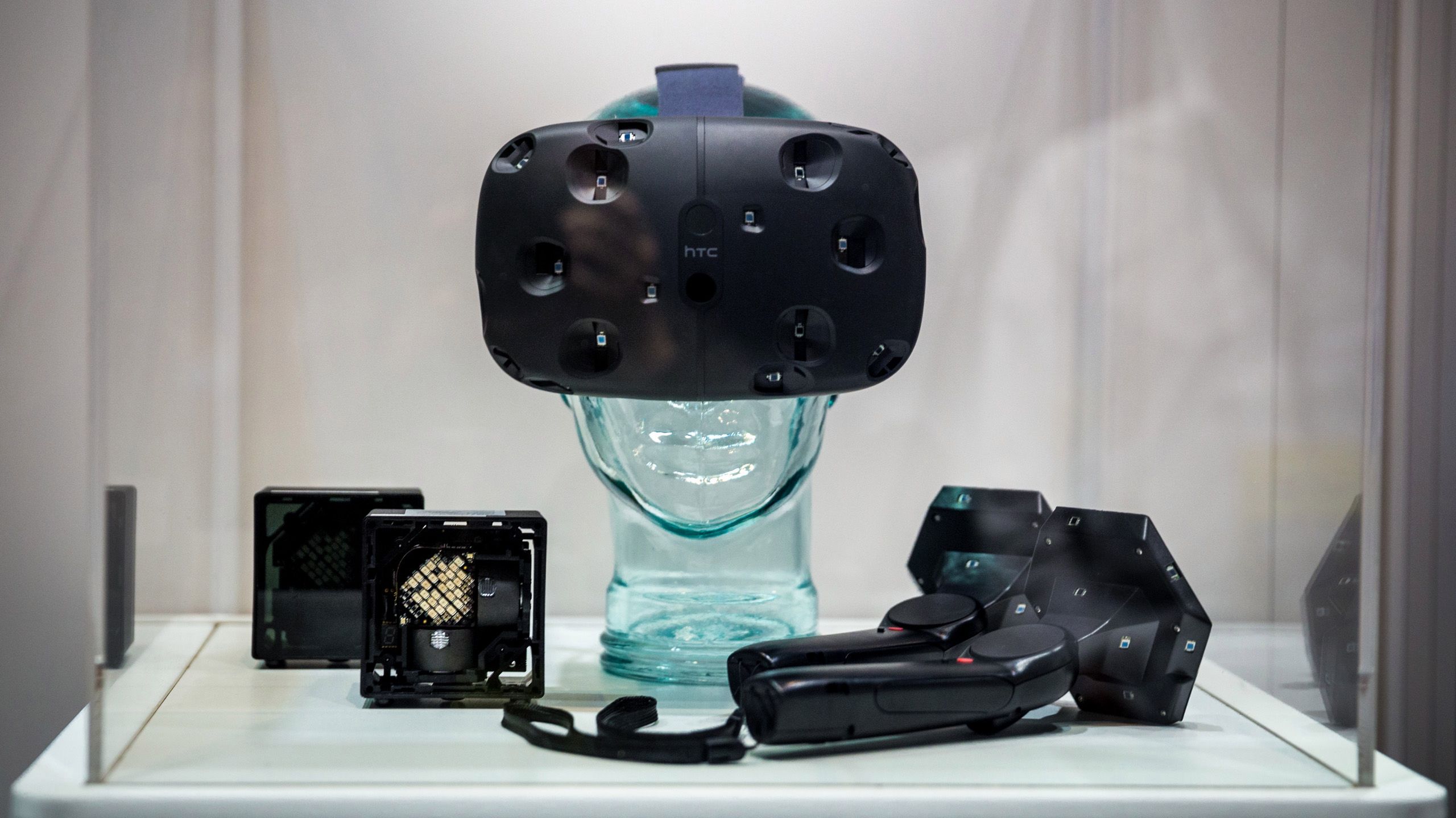 HTC Vive: mieliśmy już finalną wersję systemu na głowie. Ma ogromny potencjał! 4