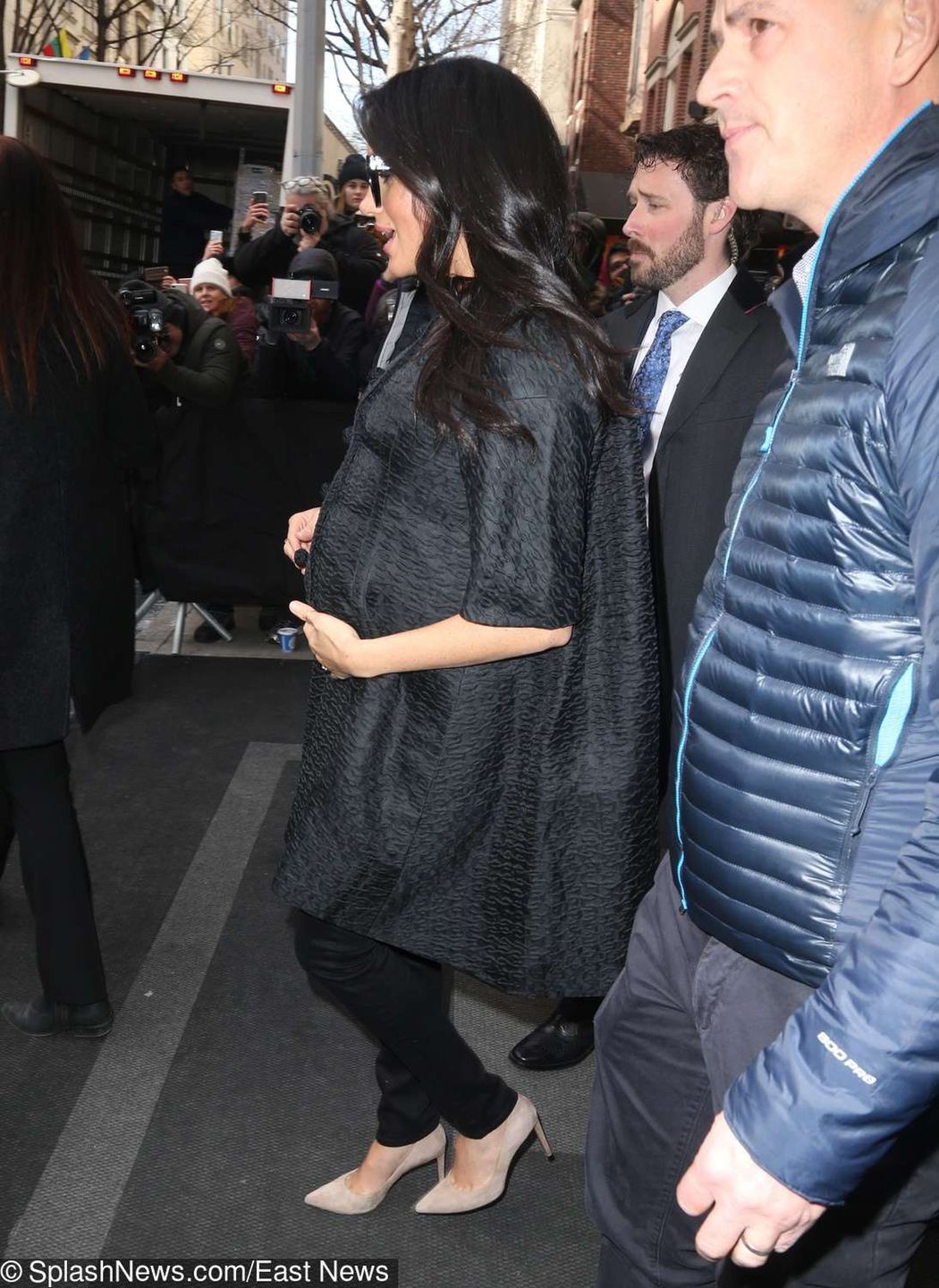Meghan Markle w zaawansowanej ciąży i wysokich szpilkach