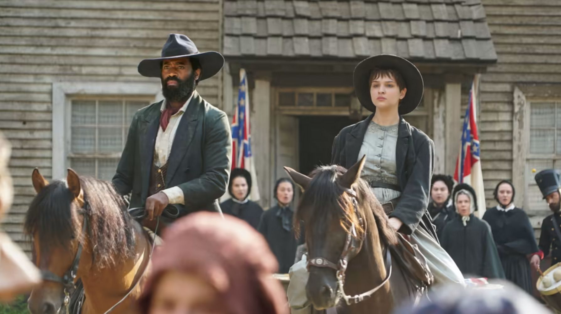 Nicholas Pinnock i Lisa Vicari 