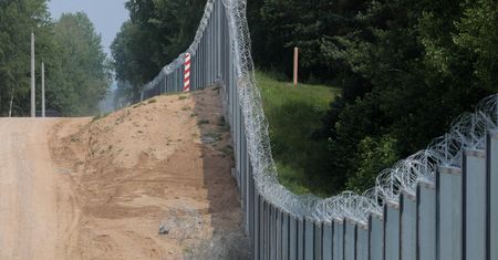 "Istnieje stopień zagrożenia". Generał o budowie zapory