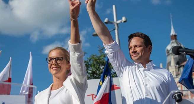 Małgorzata Trzaskowska intensywnie zaangażowała się kampanię wyborczą. "Debata publiczna potrzebuje kobiet"