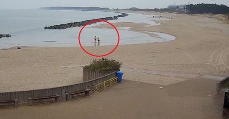 Było 11 stopni C. Taki widok na plaży w Darłówku