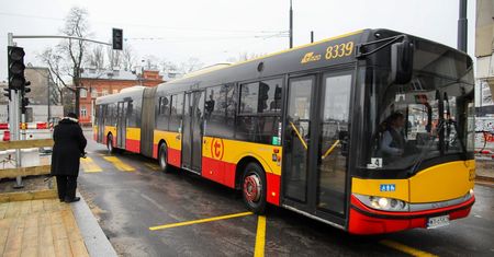 Rozmawiał przez telefon i krzyczał na pasażerów. "Będzie mieć kłopoty"
