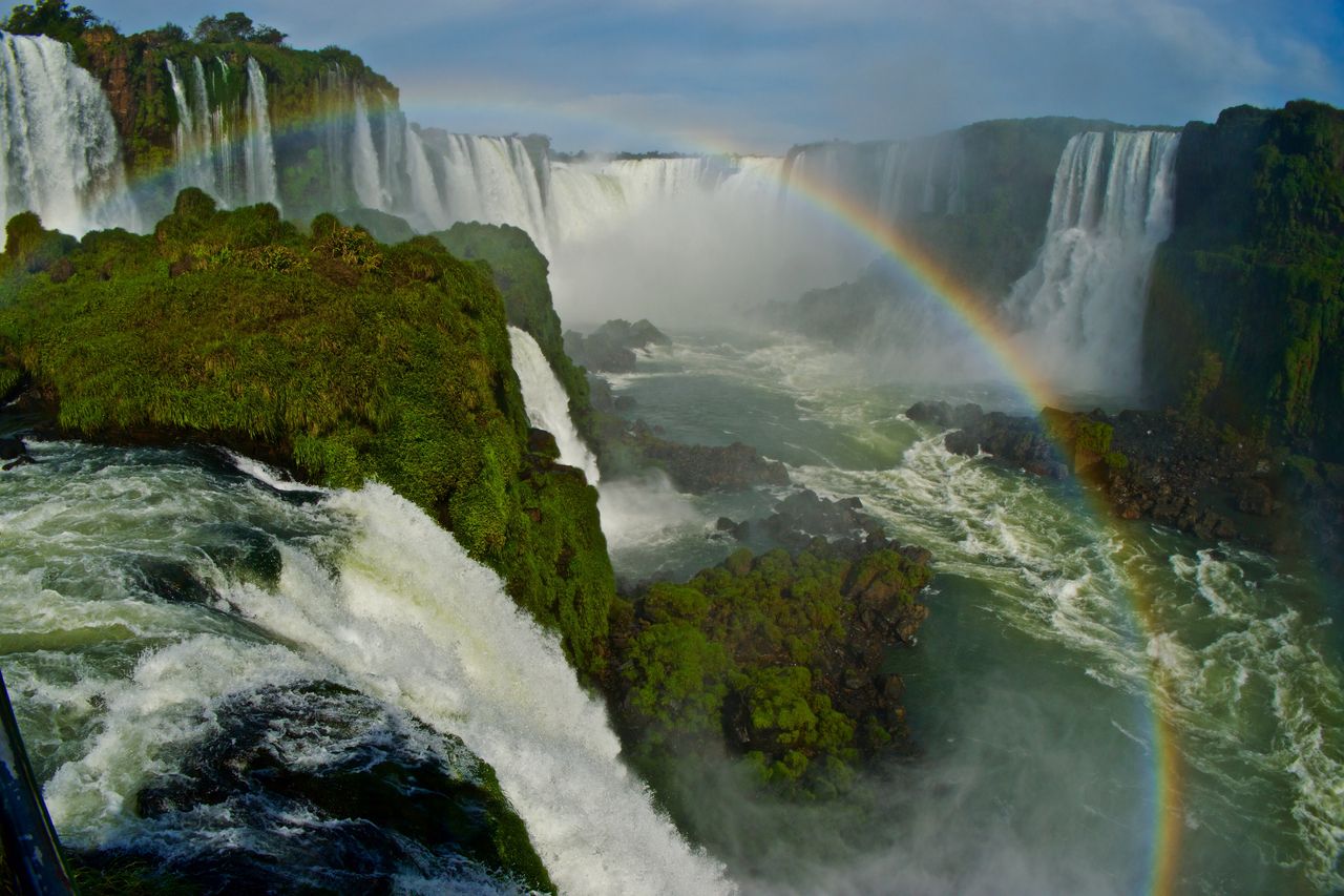 Jedyne takie miejsce na świecie. Tętni życiem i zachwyca kolorami