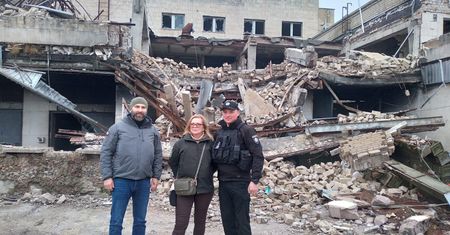 Jechali przez Chersoń na polskich tablicach. Tak zareagowali Ukraińcy