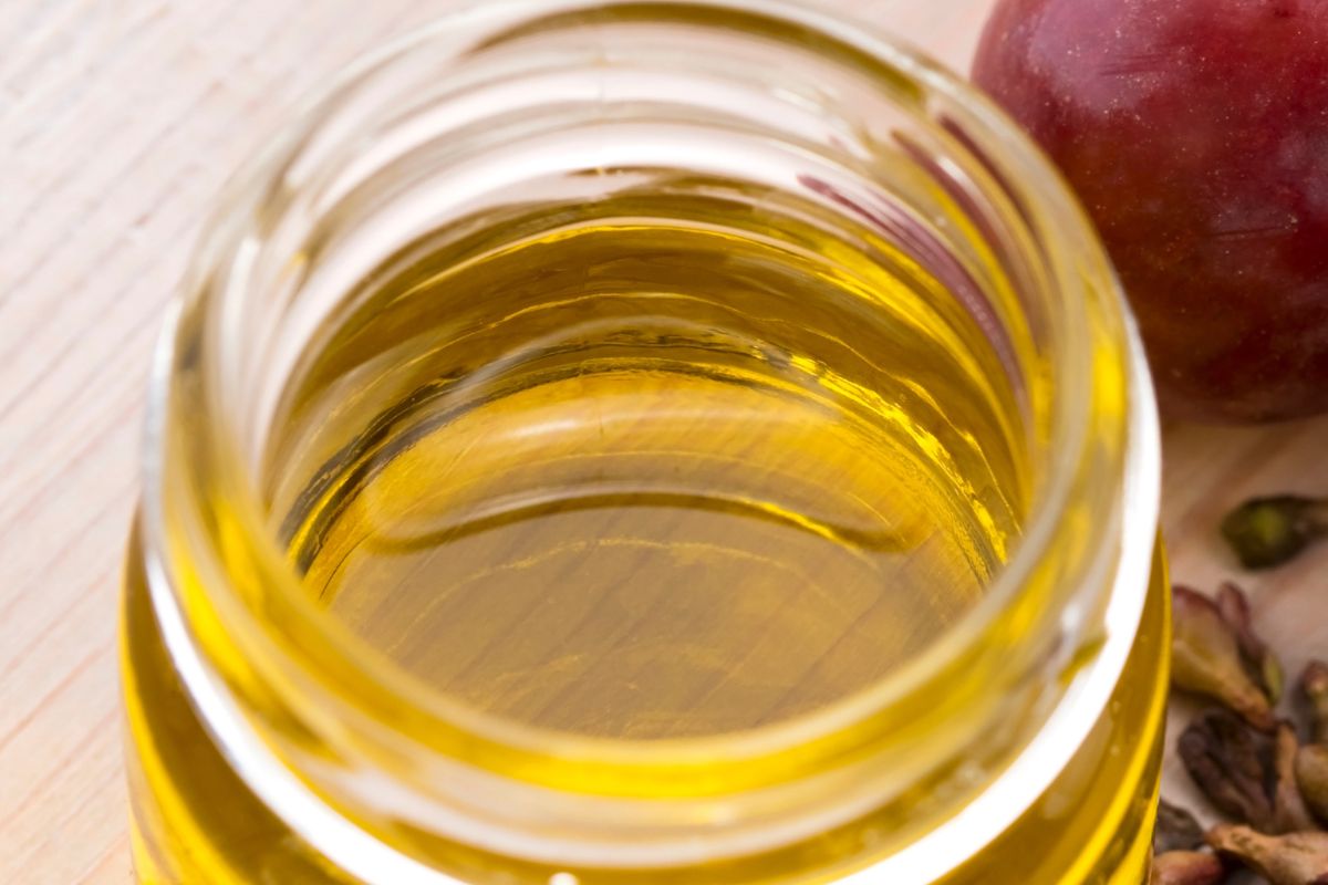 Rice bran oil instead of regular cooking oil lowers cholesterol and protects blood vessels