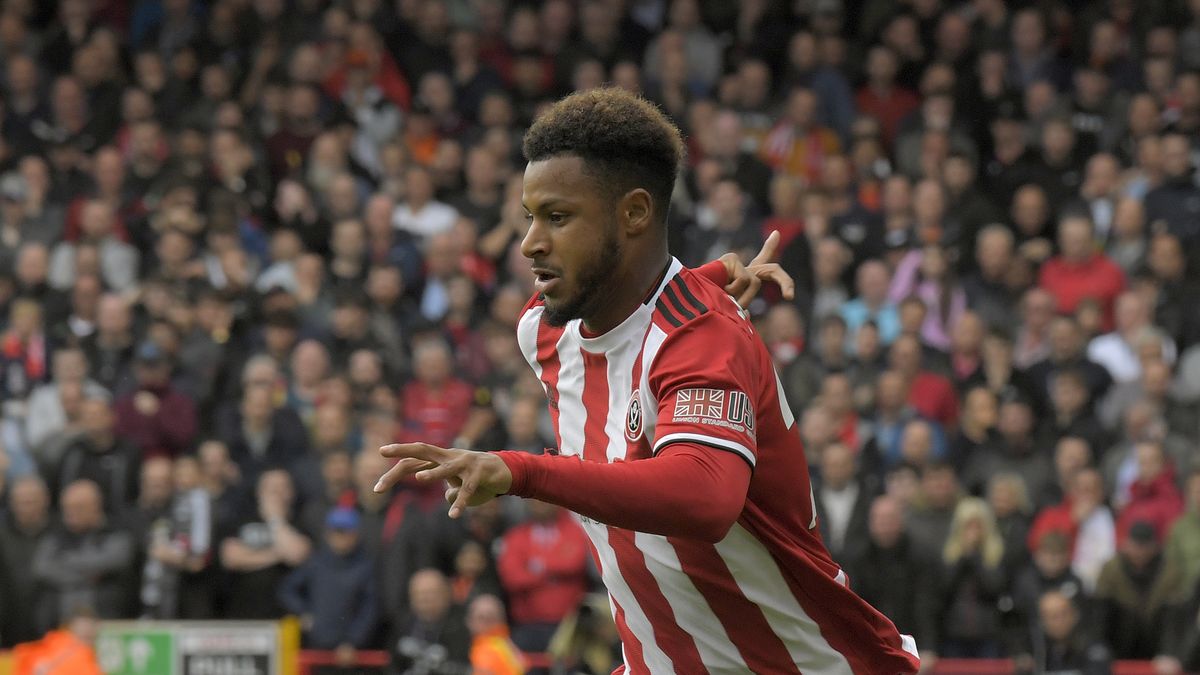 Duża afera w Anglii. Piłkarz rozbił luksusowe auto