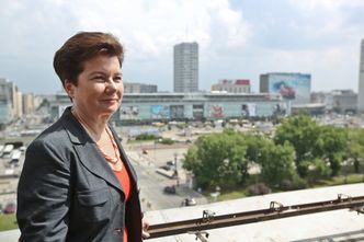 Zbierają podpisy na Gronkiewicz-Waltz. Ile jest?