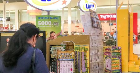 Zdrapała 3300 zdrapek. Afera w punkcie Lotto