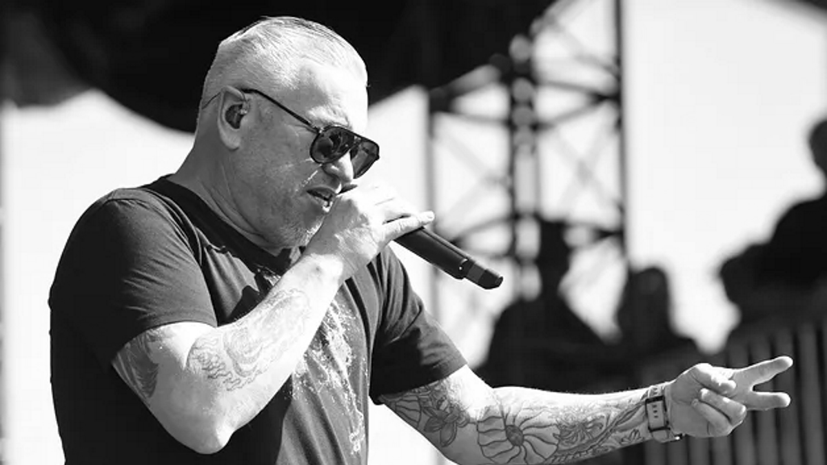 Steven Harwell, amerykański muzyk i wokalista 