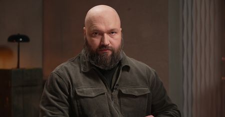 Osad na wizerunku zbawiciela narodu [FRAGMENT KSIĄŻKI]