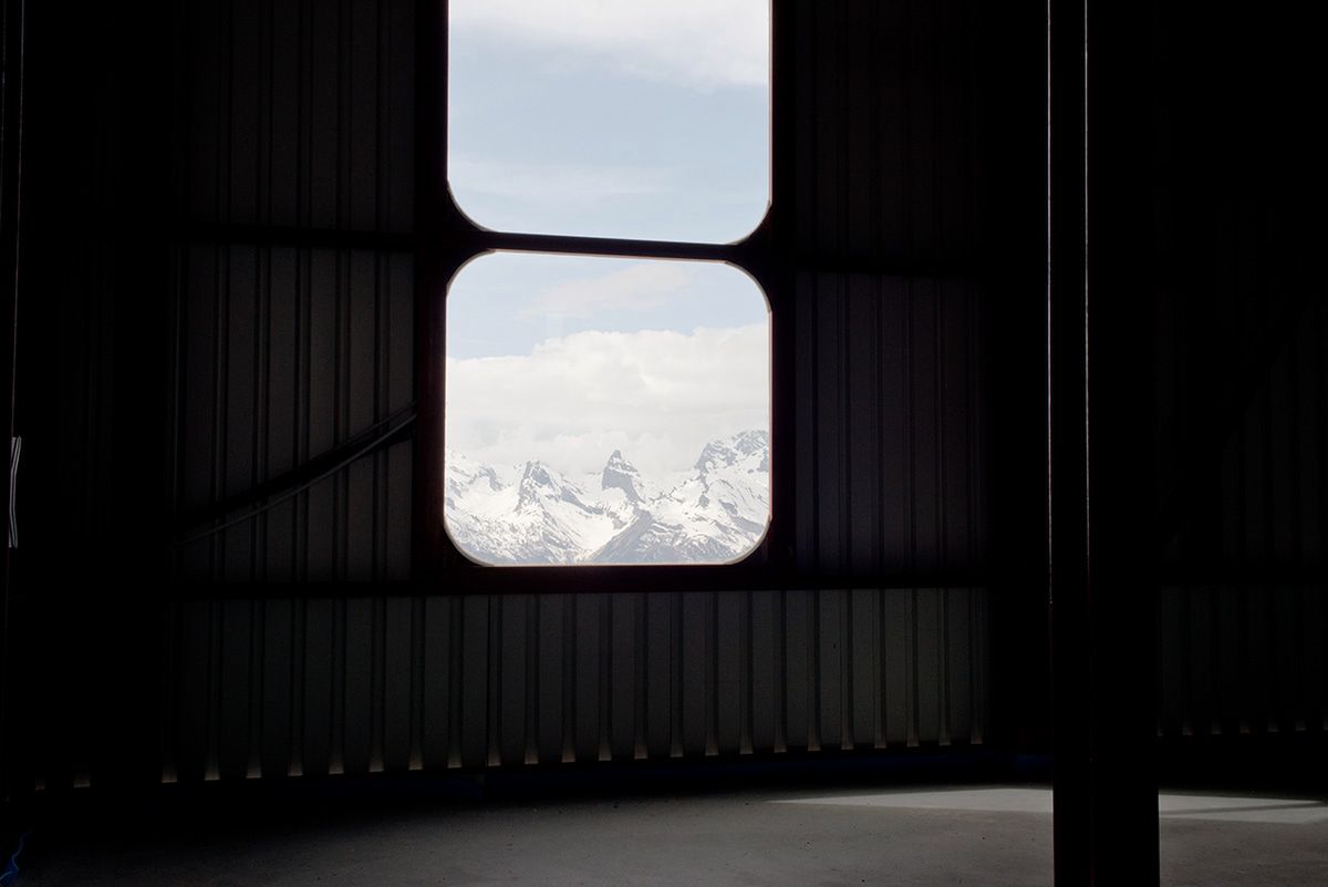 Zimne, surrealistyczne krajobrazy Ilki Kramer 12