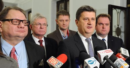 "Rząd znacjonalizował 150 mld złotych"