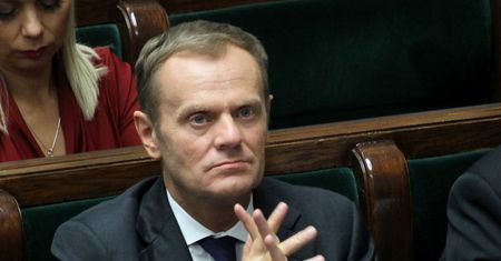 Podwyżka akcyzy na tytoń. Tusk się tłumaczy