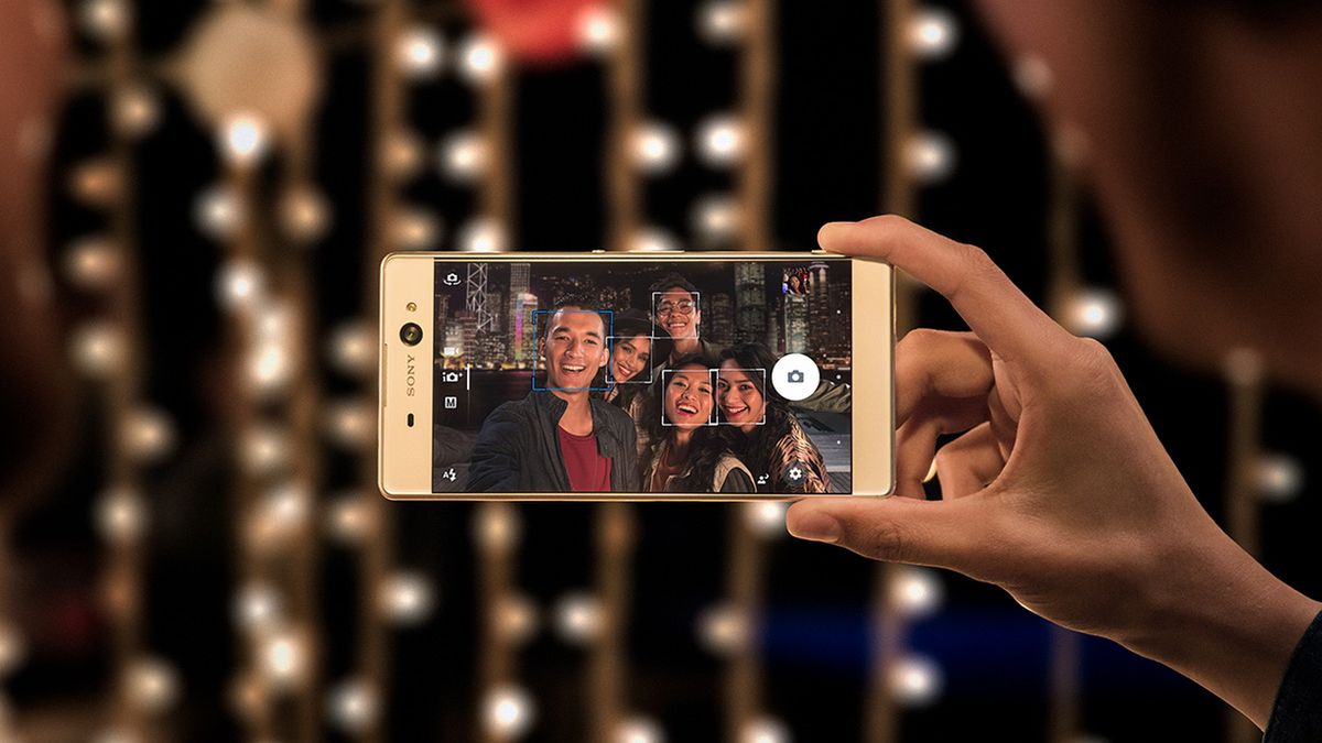 Sony Xperia XA Ultra oficjalnie. Idealny smartfon do selfie? 1