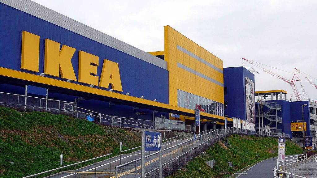IKEA zmniejsza zatrudnienie. Zaczyna inwestować w e-commerce