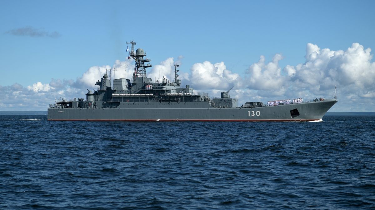U wybrzeża Wielkiej Brytanii zaobserwowano sześć rosyjskich okrętów desantowych. Na zdjęciu Korolew, okręt Floty Bałtyckiej 26 lipca 2020 roku 