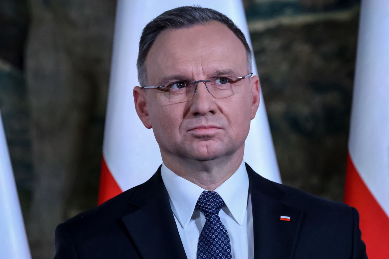 Duda traci przez PiS. Surowa ocena w najnowszym sondażu