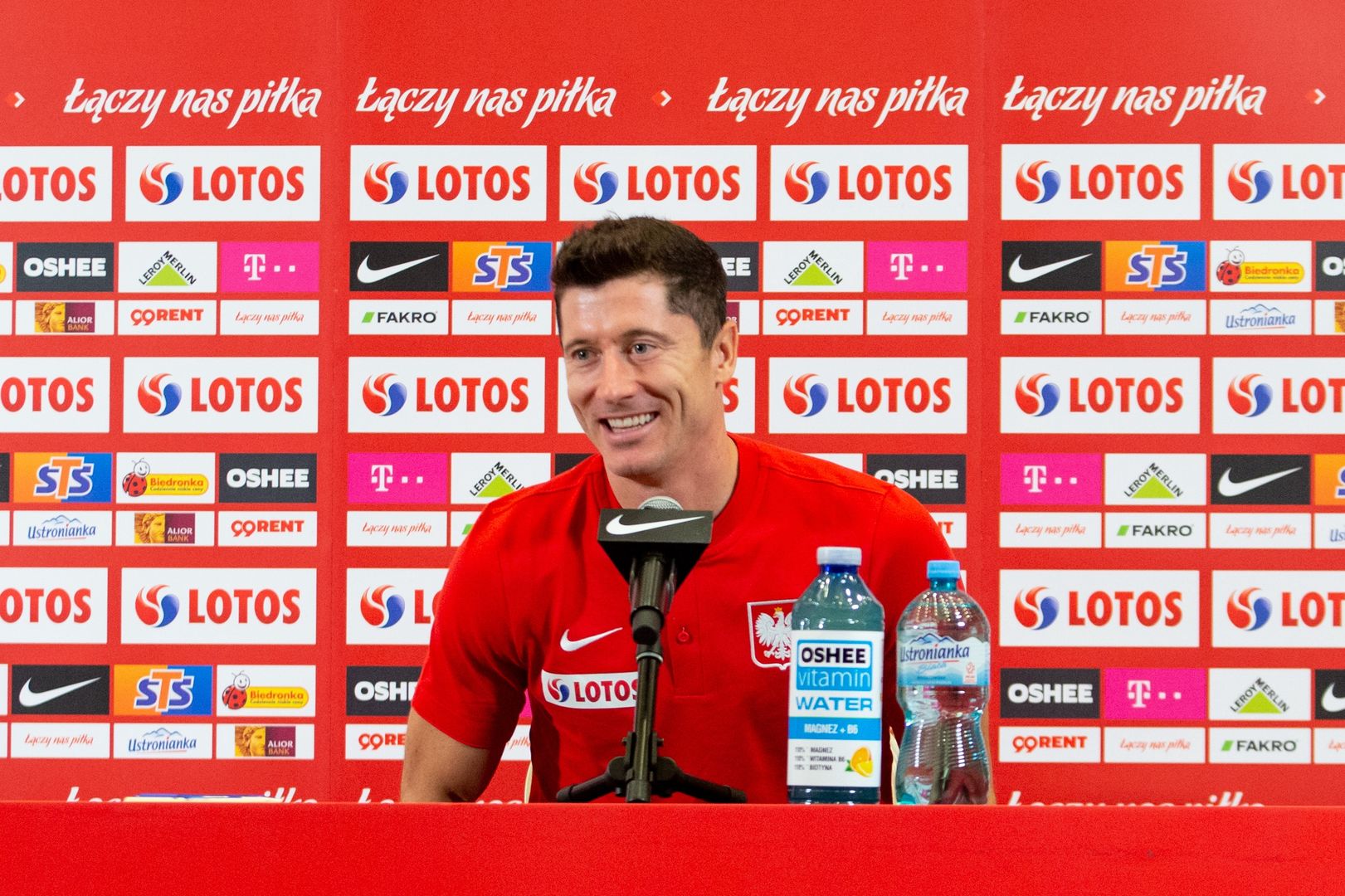 "Robert Lewandowski kończy karierę". Kibice wstrzymali oddech