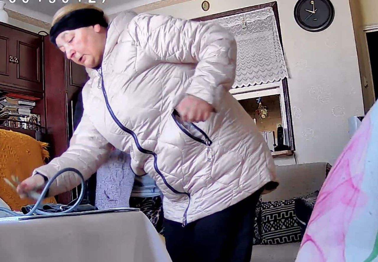 Myślenice: Oszukała 82-latkę. Policja poszukuje kobiety ze zdjęcia