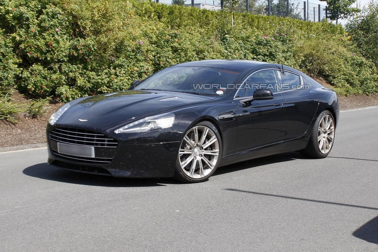 2013 Aston Martin Rapide - odświeżony model przyłapany bez kamuflażu