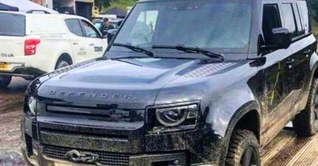 Oto nowy Land Rover Defender. Sfotografowano go na planie filmu o Bondzie