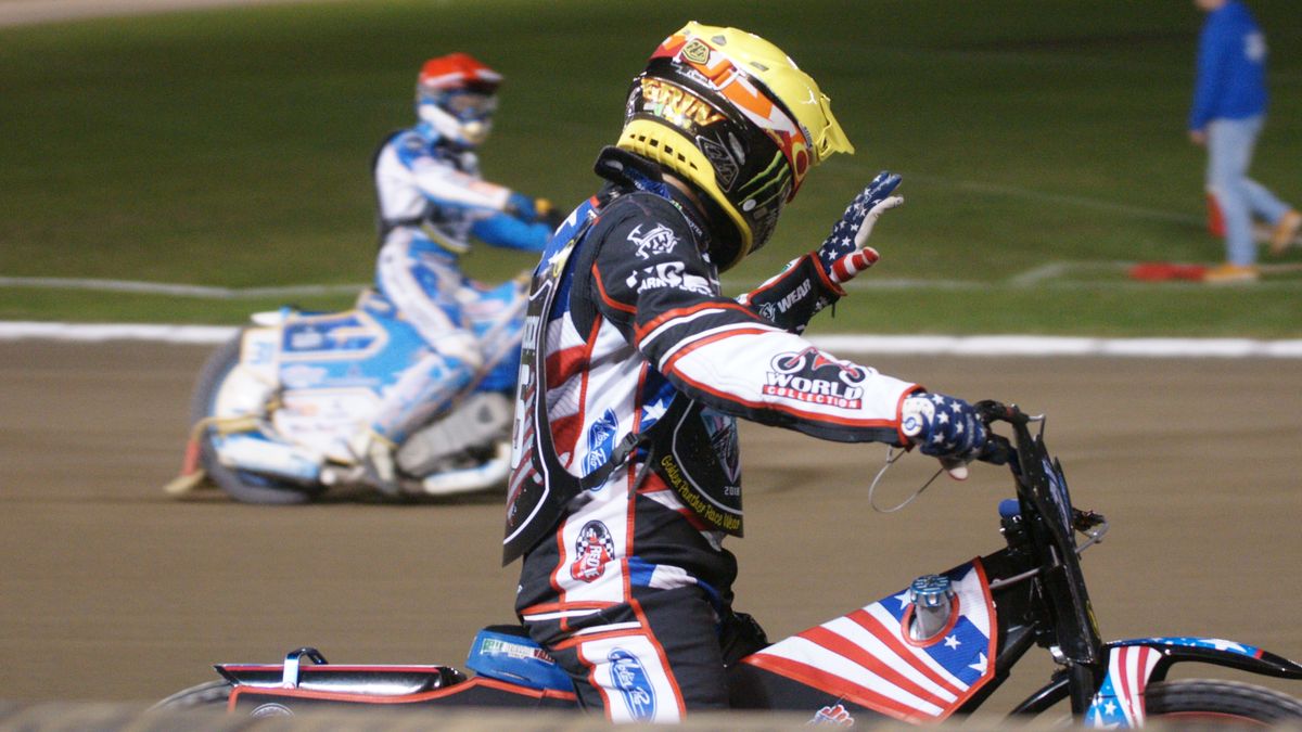 WP SportoweFakty / Marcin Inglot / Na zdjęciu: Greg Hancock dziękuje rywalowi za walkę na torze. Diamond Cup.