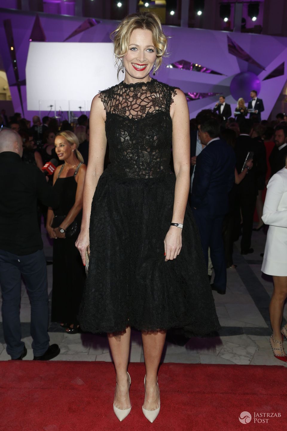 Suknia: Viola Piekut, buty Christian Louboutin. Odeta Moro, Bal Dziennikarzy 2016 (fot. AKPA)