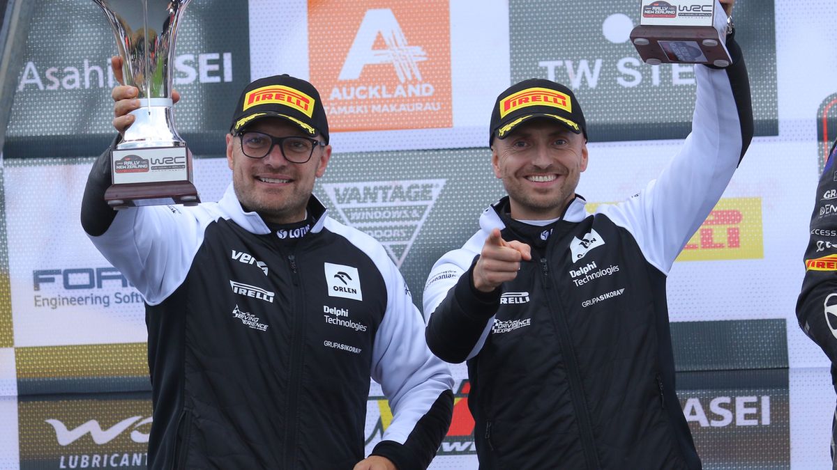 Materiały prasowe / kajto.pl / Na zdjęciu: Kajetan Kajetanowicz (po prawej) i Maciej Szczepaniak