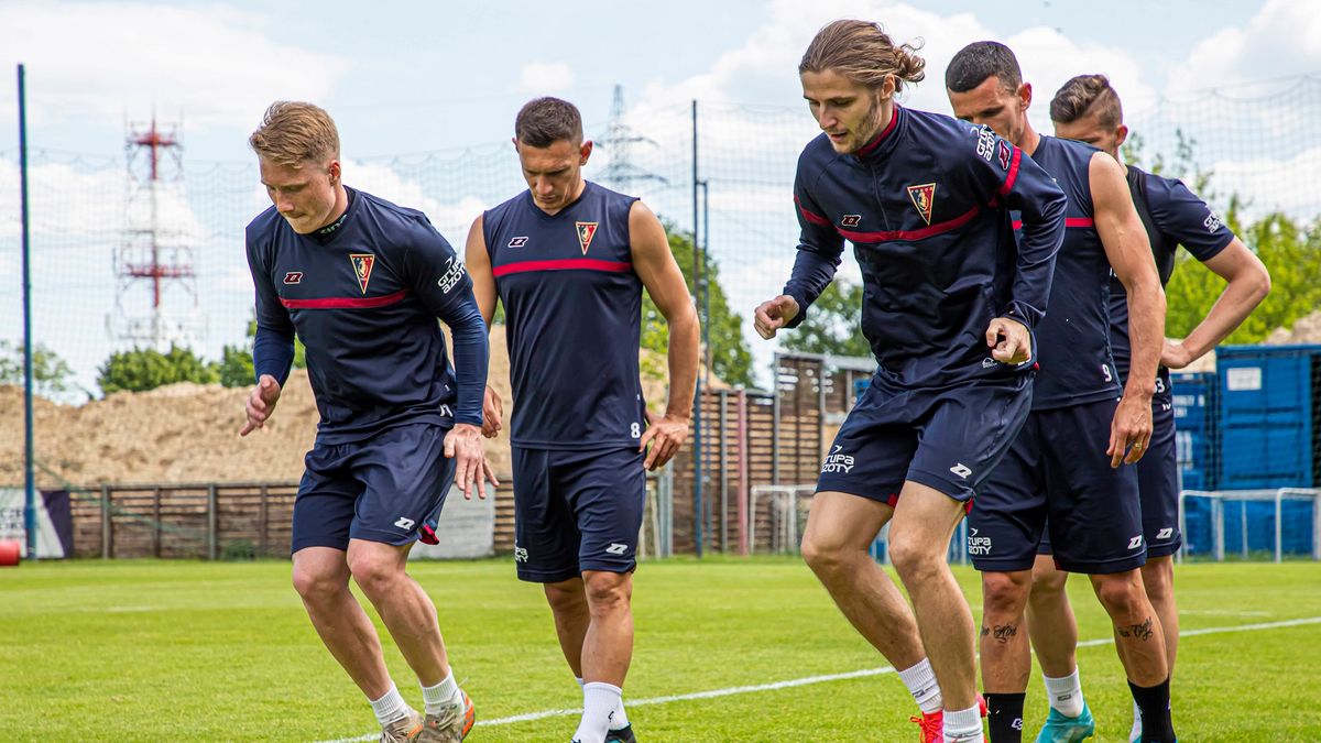 PAP / 	Marcin Bielecki / Na zdjęciu: Marcel Wędrychowski (pierwszy z lewej)