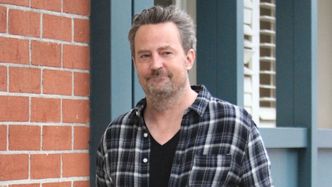 Asystent Matthew Perry'ego zatrzymany! To on miał wstrzyknąć mu ketaminę, która spowodowała ŚMIERĆ aktora. Współpracował z szajką dilerów