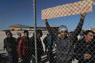 Fala uchodźców w Europie. Komisja Europejska rozczarowana realizacją podziału imigrantów