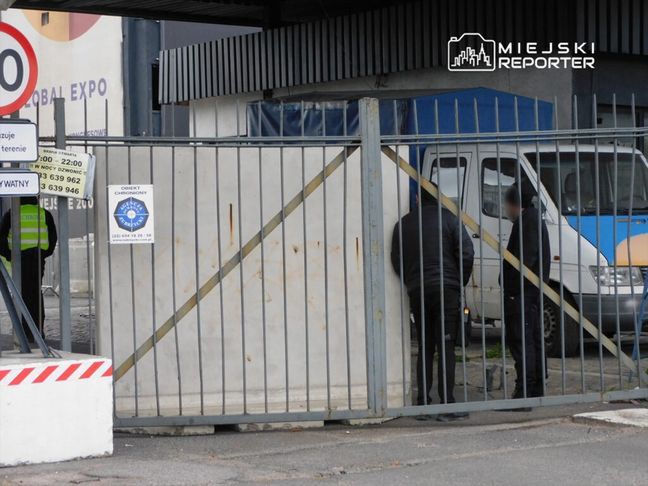 Warszawa. Straty po atakach na halę Modlińska 6D sięgają ponad pół miliona złotych. Zarządca zgłasza sprawę do prokuratury