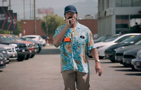 Arnold Schwarzenegger przekonuje do kupna samochodów elektrycznych